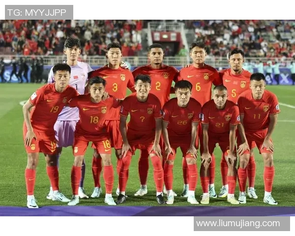 中国国青队迎战塔吉克斯坦国青队力争胜利展现青春风采