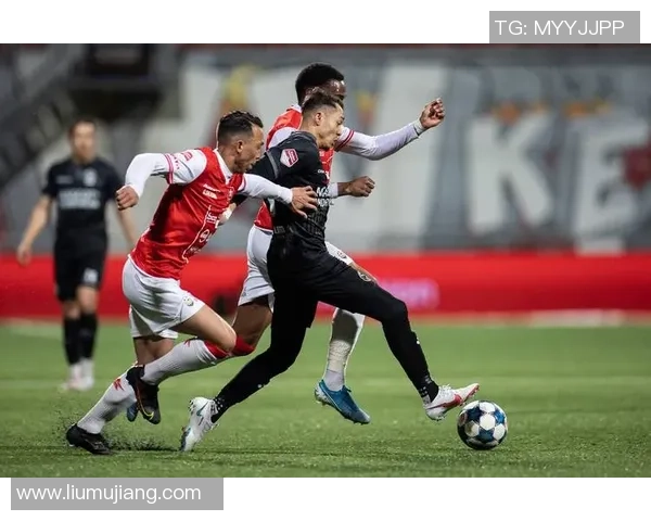 特温特与阿尔梅勒对决分析及战术解析展望